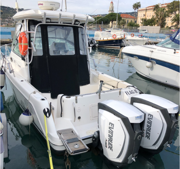 <<< VENDUTO >>> ROBALO 265 WA + 2x200 Evinride HO G2 (2018)<br><a href=dettaglio.aspx?Id=168 >VAI ALLA SCHEDA</a>